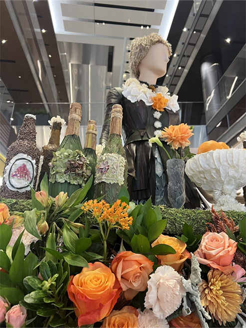 Edouard Manet’s “A Bar at the Folies-Bergere” – created by Cecilia Hill Floral Design