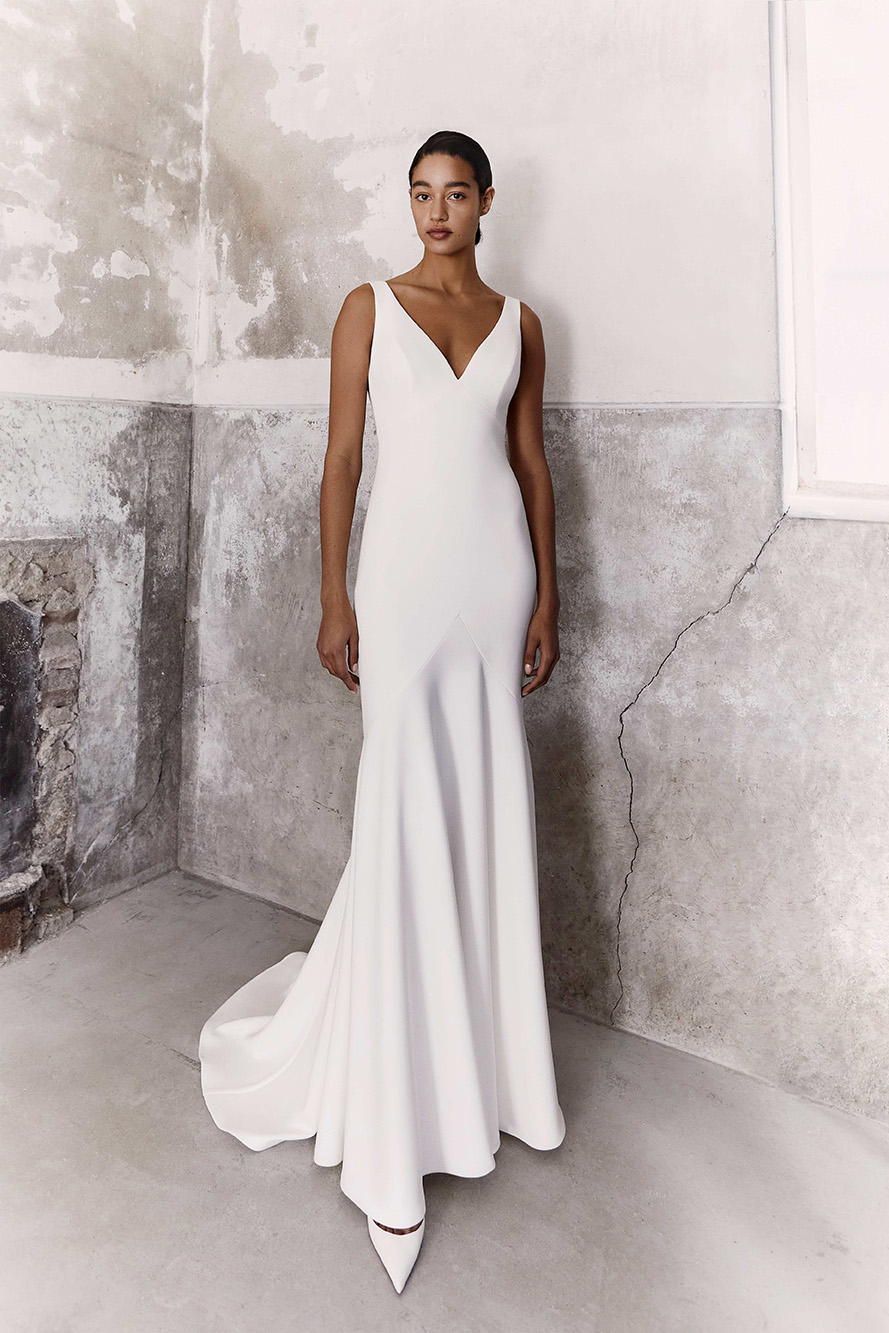 Crepe Dress Trend by Dress Designer_Viktor&Rolf Mariage FW21 byMarijkeAerden_72 Crepe Dress Trend by Dress Designer_Viktor&Rolf Mariage FW21 byMarijkeAerden_72