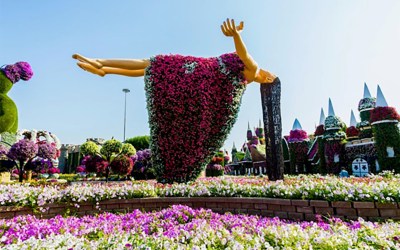 Bucket-list Floral Experiences