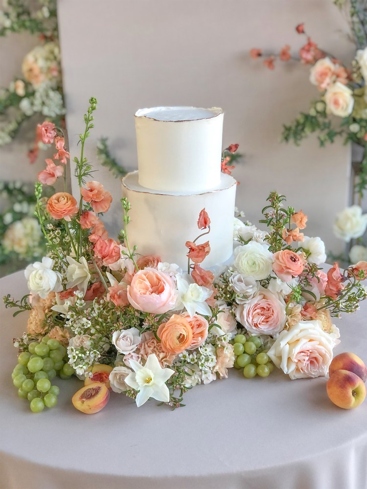 floral and image by ashleyfoxdesigns
cake meadow