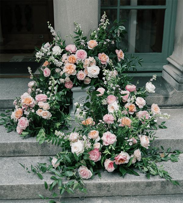 lush rose design