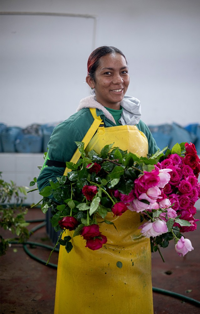 women working at Alexandra Farms