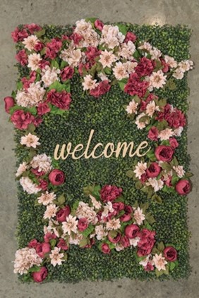 photobooth backdrop flower wall