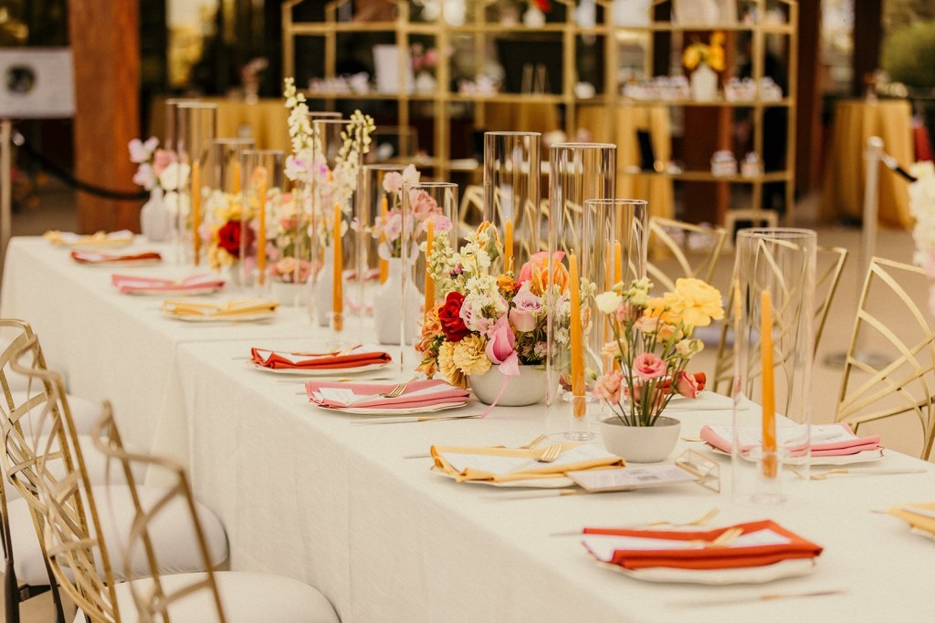 reception table decor