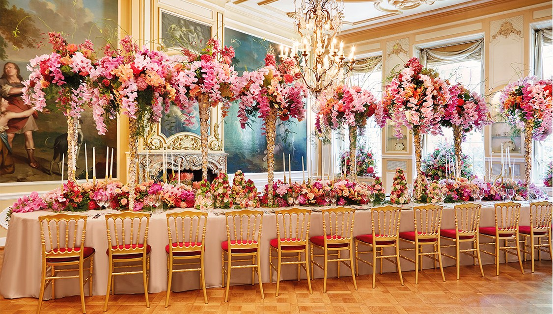 A Call for Entries for Florists’ Reviews Picture Perfect Wedding Contest
