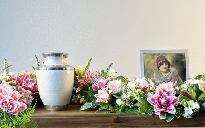 Serpentine Memorial Arrangement