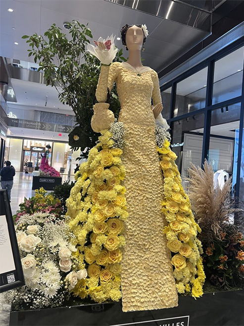 yellow dress